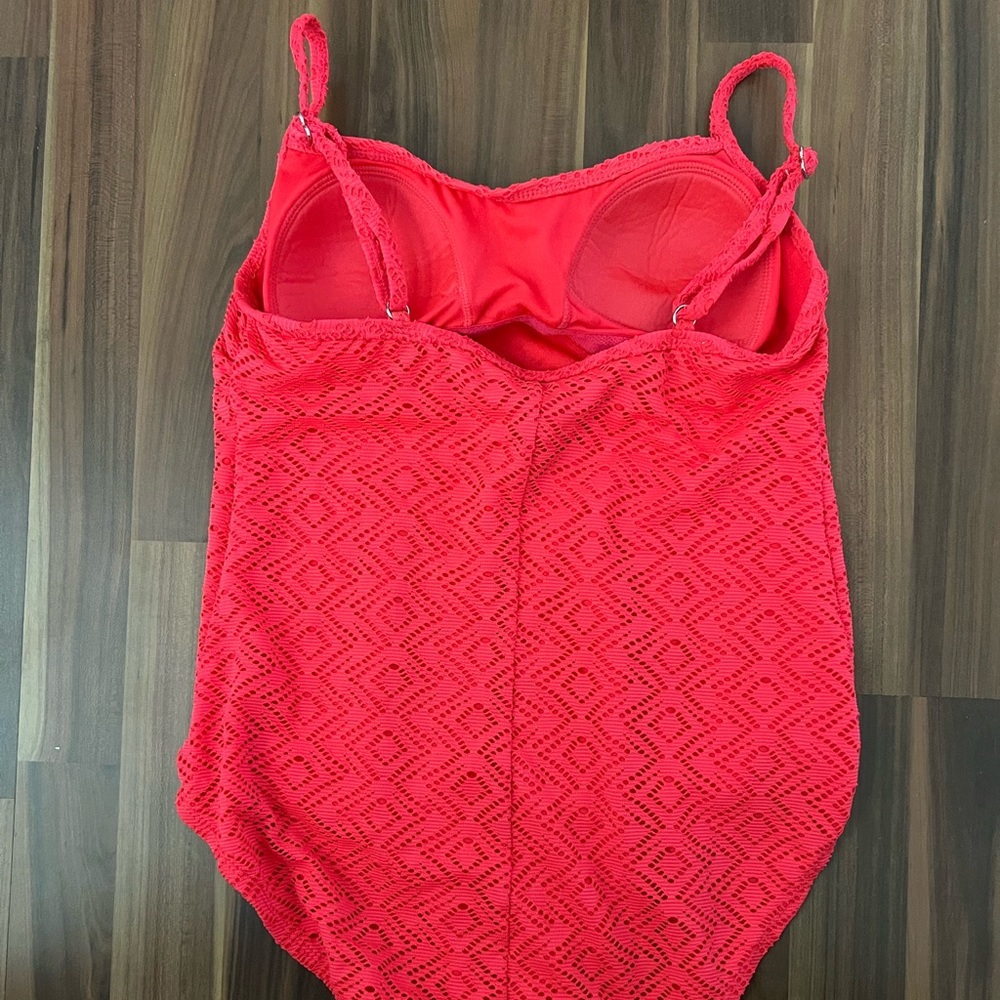 Catalina Women’s Bathing suit - Picture 6 of 7